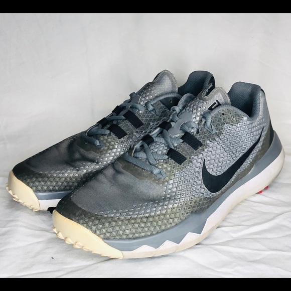 tiger woods golf shoes 2015